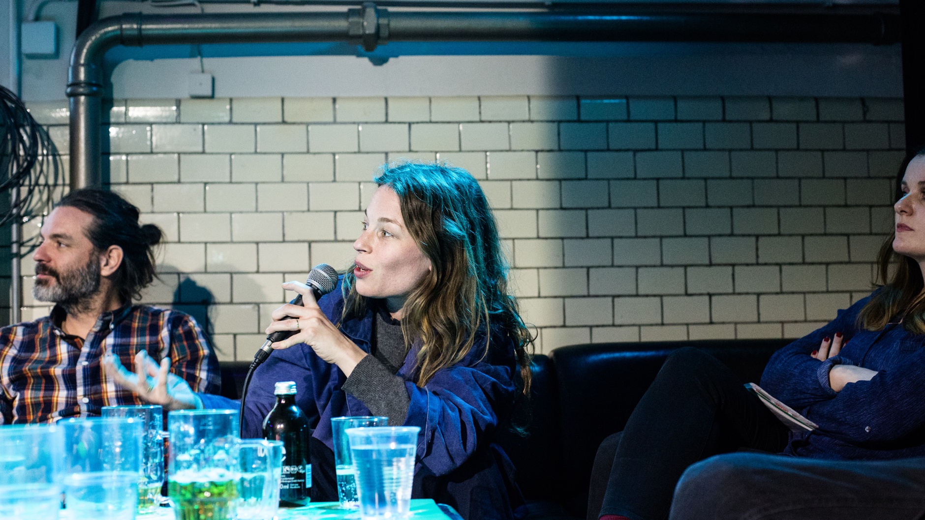 Anna Rosseinelli (Mitte), Jurymitglied RFV-DemoClinic Analog 2019 © Anaïs Steiner 